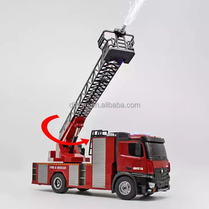 <span class=keywords><strong>Huina</strong></span> <span class=keywords><strong>1561</strong></span> 1/14 RC Jet d'eau échelle camion de pompiers 2.4G 22CH échelle de pulvérisation rotatif combat camion d'ingénierie - Product Image 6