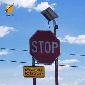 Arabic tùy chỉnh năng lượng mặt trời bảng điều khiển giao thông dừng dấu hiệu với nhấp nháy đèn kích thước 600 mét hình lục giác LED năng lượng mặt trời giao thông dấu hiệu cảnh báo