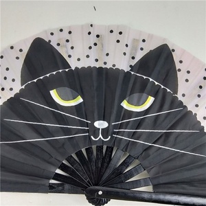 Grand ventilateur à main pliant en bois noir de 33cm imprimé sur mesure OEM décoration souvenir de mariage personnalisée à prix d'usine promotionnelle - Product Image 5