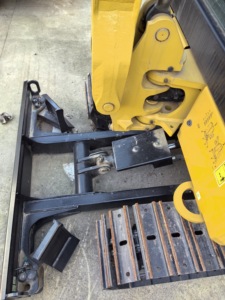 Utilisé pour l'excavatrice CAT 302CR Excellentes performances Poids de fonctionnement de 2 tonnes Noyau de roulement d'engrenage du moteur Prix bon marché à vendre - Product Image 3