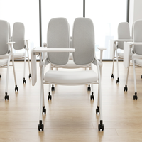 Chaise de formation blanche haut de gamme avec dossier en maille double feuille gris clair et tablette d'écriture pliable pour salle de classe