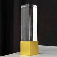 Trophées en cristal transparent avec base en métal doré ou argenté, trophées en verre MH-T457