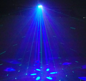 Lumière de scène <span class=keywords><strong>LED</strong></span> RGBW à petite tête mobile 6*15w, boîtes de nuit, fêtes de famille, bars de karaoké, effet arc-en-ciel de <span class=keywords><strong>220</strong></span> volts - Product Image 6