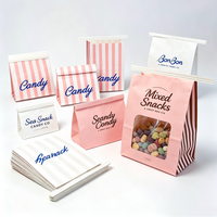 Sacs d'emballage pour bonbons de mariage personnalisés en gros, avec logo, couleur rose rayée, papier résistant à la graisse, recyclables, avec lien torsadé