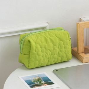 Sac de voyage en peluche solide pour cosmétiques, accessoires de voyage, cadeau d'hiver, vente en gros - Product Image 5