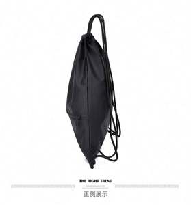 Mochila Promocional Impermeable de Poliéster 600D 420D 210D con Cordón, Bolsas Deportivas Promocionales con Cordón y Logotipo Personalizado - Product Image 3