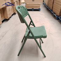 Chaise pliante moderne portable en plastique moulé par soufflage, cadre métallique blanc, capacité 450 kg, pour extérieur, maison, bureau, vente en gros