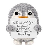 5CM dessin animé tricoté pingouin Mini vie positive coeur à la main Crochet pingouin cadeaux en peluche carte Positive soutien émotionnel