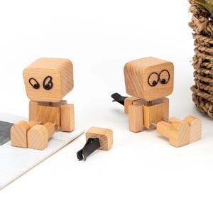 Muñeco <span class=keywords><strong>de</strong></span> madera con pies oscilantes para decoración <span class=keywords><strong>de</strong></span> consola central <span class=keywords><strong>de</strong></span> coche, accesorio <span class=keywords><strong>de</strong></span> nuevo diseño transfronterizo, botella <span class=keywords><strong>de</strong></span> perfume colgante - Product Image 2