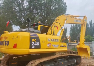 Excavatrice Komatsu PC240 d'occasion du Japon 24 tonnes Machine de construction sur chenilles 90% Nouveau moteur central de bonne qualité Prix bon marché - Product Image 2
