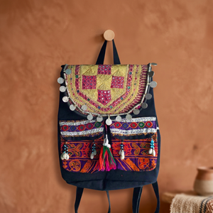 Mochila Bohochic Vintage Banjara para Mujer con Bordado, Cierre de Cremallera, Tela de Algodón y Cuero Genuino al por Mayor - Product Image 3