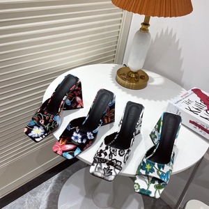 Étrange talon haut femmes Mules été nouveau bout carré coloré imprimé dames pantoufles Sexy fête diapositives chaussures bout ouvert sandales - Product Image 4
