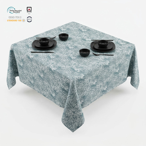 Mantel de Jacquard Damasco Color Borgoña Lavable de 6 pies, Poliéster Impermeable Ecológico para Bodas y Restaurantes de Alta Gama - Product Image 1