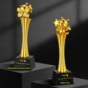 Trofeo in Resina Little Bee Personalizzato con Motivo a <span class=keywords><strong>Stella</strong></span> Placcato Oro Premio di Fine Anno Contribuzione Eccezionale Festa del Lavoro Scolastico per Bambini - Product Image 3