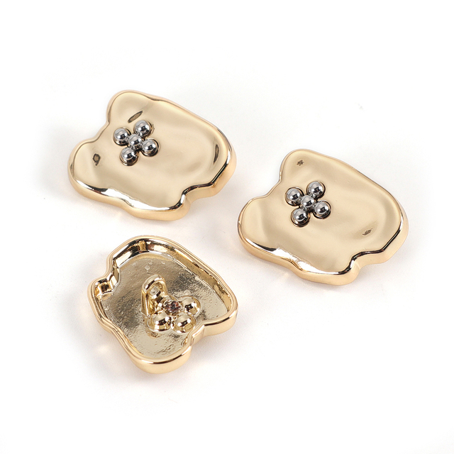 Special Custom Made Flower Button Decorative Brass Gold Shaped Shank Button for Woman Garment