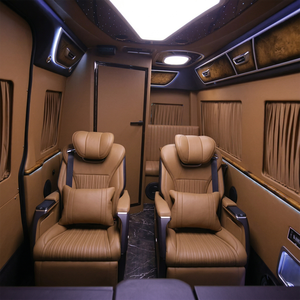 Mercedes Sprinter Modelo 2 Naranja de Lujo Premium, Conversión de Autocaravana con Interior Personalizado, Asientos de Cuero y Detalles Metálicos - Product Image 1