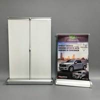 Bannière enroulable de table personnalisée pour salon professionnel, support rétractable portable pour publicité en gros