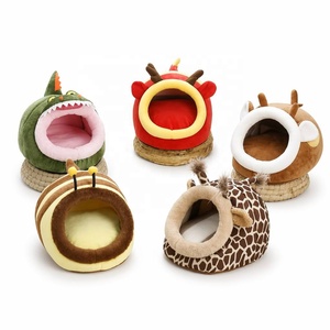 Accessori per Gabbie: Cuccia in Pile per Pappagalli delle Terre Sugari, Conigli, Criceti e Porcellini d'India - Comodo Nido <span class=keywords><strong>Invernale</strong></span> - Product Image 1