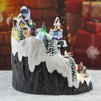 Nouveauté : Décoration de Noël en plastique, alimentée par USB, avec LED de couleur personnalisable, train rotatif musical, village de neige intérieur, décoration pour la maison