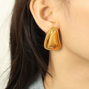Geometric <b>Stud</b> <b>Earrings</b> 18K Gold Plated Zinc Alloy EH609 Fashion <b>Earrings</b> - Product Image 4