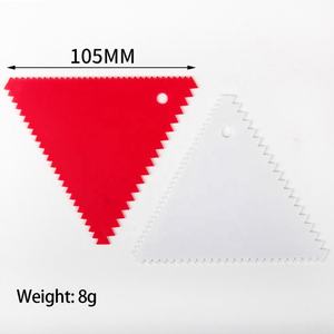 Raschietto Triangolare Colorato <span class=keywords><strong>per</strong></span> Torte, Utensile <span class=keywords><strong>per</strong></span> Crema e Impasto, Strumento <span class=keywords><strong>per</strong></span> Decorazione e Incorniciamento Torte, Rosso e Bianco - Product Image 3