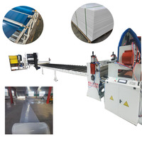 Ligne de production complète de feuilles PP/PE avec calandreuse à trois rouleaux, équipement d'extrusion pour panneaux ABS/PV et feuilles de base de route en grille creuse