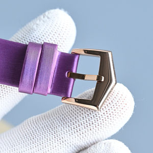 Reloj de Lujo Ligero y Elegante para Mujer, Caja en Tono Rosa, Bisel con Detalles de Diamantes, Correa de Satén Magenta Púrpura, Reloj de Pulsera Elegante para Uso Diario - Product Image 6