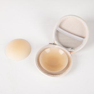 Couvre-mamelon souple Offre Spéciale mat réutilisable en silicone auto-adhésif sans colle avec étui à pochettes rondes - Product Image 1
