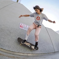 Vente en gros de bandes antidérapantes en PVC imperméable découpées à la forme, adhésives, en caoutchouc émeri, pour avertissement de danger, pour trottinettes et skateboards