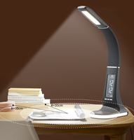 Lampe de table LED moderne avec réveil rechargeable DC, affichage de l'heure, fonction de protection des yeux, en ABS, pour salle de lecture et bureau