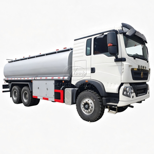 รถบรรทุกเติมน้ำมันเชื้อเพลิงแบบถังน้ำมันคงที่ Sinotruk HOWO ขนาด 18m³-30m³ พร้อมค่าความปลอดภัยสูง สำหรับขาย - Product Image 1