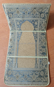 Vente en gros Tapis de prière quatre saisons en polyester fait à la main Tapis de mosquée extérieur Sejadah <span class=keywords><strong>Sandar</strong></span> avec dossier et poche - Product Image 6