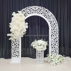 Furun ซุ้มโลหะลายดอกไม้สุดหรูฉากหลังแกะสลักซุ้มแต่งงานสำหรับตกแต่งงานปาร์ตี้ - Product Image 1