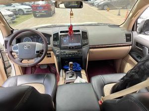 Toyota aLand <span class=keywords><strong>Cruiser</strong></span> 2015 Modelo 4.0L Oriente Medio Edición Limitada Euro VI 4.0L 6 velocidades transmisión manual automática coche usado - Product Image 5