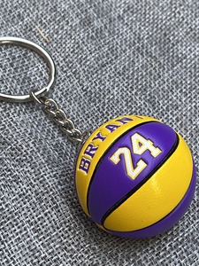 KOBE James cho Jordan Bảng chữ cái bài hát handmade bóng rổ lưu niệm Keychain spurs cà ri nhựa mô hình Keychain cao su móc khóa - Product Image 3