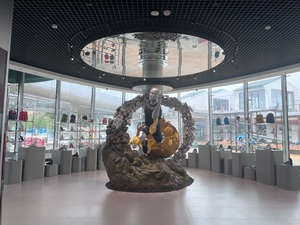 Escultura Humanoide Interactiva con IA, Instalación Artística, Exhibición <span class=keywords><strong>de</strong></span> Alta Interacción para <span class=keywords><strong>Ferias</strong></span> Comerciales y Centros Comerciales - Product Image 5