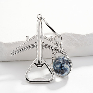 Produits Tendances 2026 Nouvelle Arrivée Décapsuleur en Métal en Forme d'<span class=keywords><strong>Avion</strong></span> Porte-clés Impression UV Logo Personnalisé Cadeaux Promotionnels Souvenirs Vente en Gros - Product Image 3
