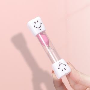 Toptan Özel Logolu Renkli Modern El Yapımı Mutfak Çocuk Oyuncağı Gülen Yüzlü Plastik Kum Saati 3 Dakika Zamanlayıcı ile - Product Image 2