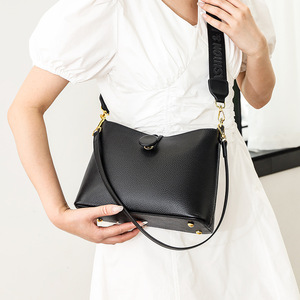 <span class=keywords><strong>Sac</strong></span> à bandoulière pour <span class=keywords><strong>femme</strong></span> WESTAL, <span class=keywords><strong>sac</strong></span> seau en <span class=keywords><strong>cuir</strong></span> véritable, grande capacité, <span class=keywords><strong>sac</strong></span> à bandoulière en <span class=keywords><strong>cuir</strong></span> pour <span class=keywords><strong>femme</strong></span> - Product Image 4