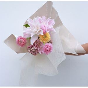 Papier d'emballage pour bouquet de fleurs en tissu non tissé imperméable 58*58cm - Product Image 5