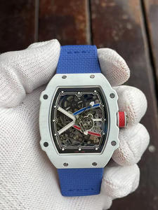 Nuevo Reloj de Lujo 2026 de Alta Calidad en Fibra de Carbono, Ultrafino de 7.8mm, Ultraligero de 35g, Movimiento Mecánico Automático Deportivo con Tourbillon - Product Image 3