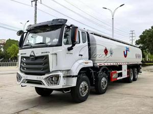 Camion-citerne de transfert de carburant monté sur camion 25m³-38m³ Sinotruk – Gamme complète de camions-citernes pour le ravitaillement sur chantier - Product Image 5