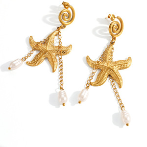 Boucles d'oreilles pendantes étoile de mer en acier inoxydable plaqué or 18 carats avec perle, style plage, bijoux de mode - Product Image 5