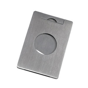Cortador de Cigarros Metálico Portátil Rukioo KRI0010, Tipo Tarjeta, Ultraligero, Ultrafino, 60*40*3MM, Corte Cuadrado, Multiusos - Product Image 1