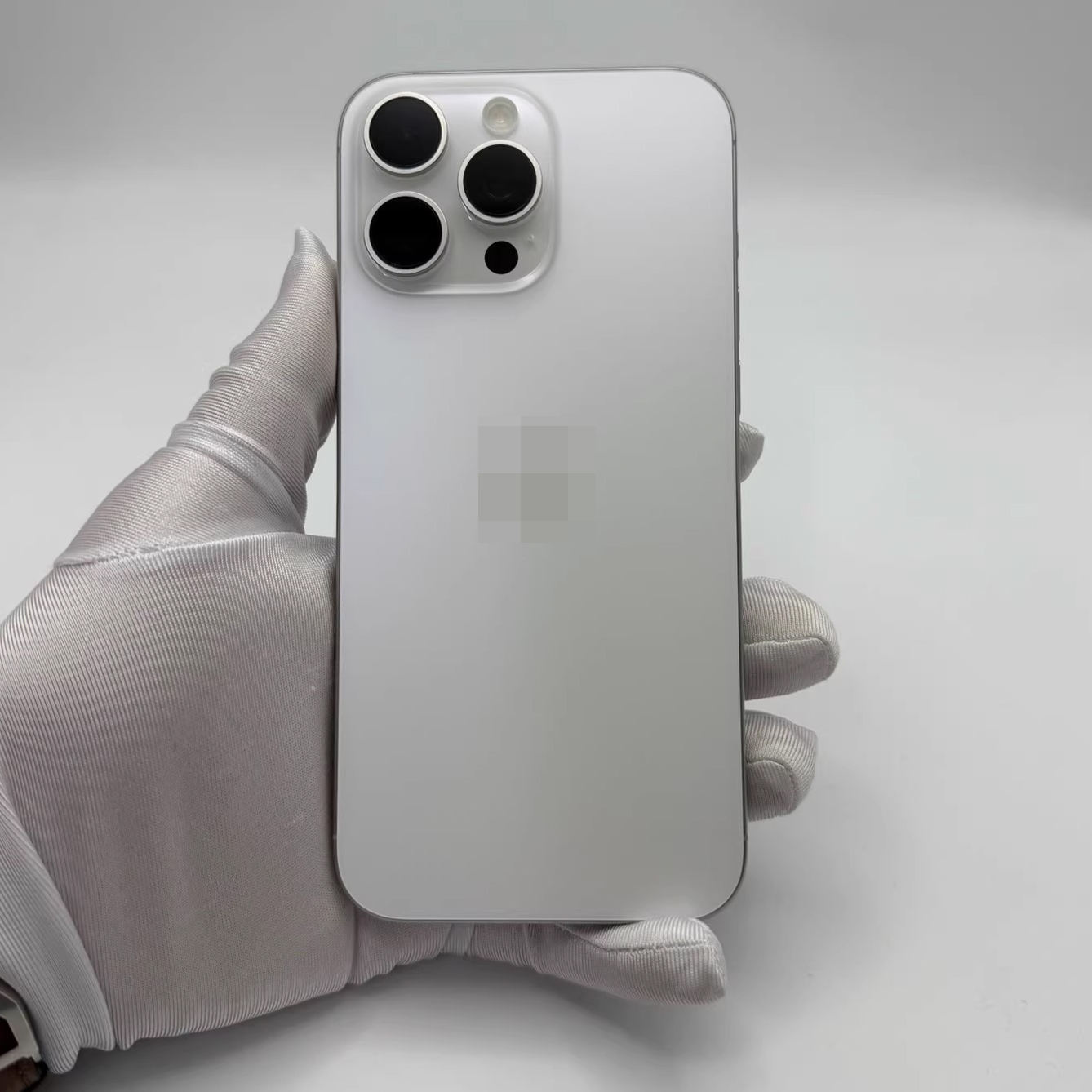 ไทเทเนียมสีขาว