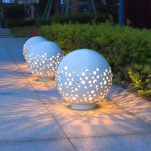 Lampes LED <span class=keywords><strong>à</strong></span> intensité variable haute efficacité pour aménagement paysager extérieur moderne de villas, cours et parcs, design <span class=keywords><strong>boule</strong></span> creuse en acier inoxydable, respectueuses des yeux - Product Image 1
