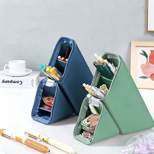 กระเป๋าใส่แปรงแต่งหน้าซิลิโคนหลากสี ขนาด 170.25x79.50x54.70 มม. กระเป๋าจัดระเบียบเครื่องสำอางพกพาสำหรับเดินทาง - Product Image 1