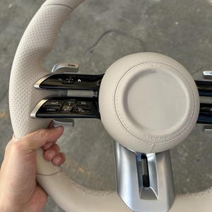 <span class=keywords><strong>Volant</strong></span> en cuir Mercedes-Benz <span class=keywords><strong>Classe</strong></span> A, <span class=keywords><strong>Classe</strong></span> C, <span class=keywords><strong>Classe</strong></span> E, GLC, GLA, GLB, GLE, GLS, <span class=keywords><strong>Classe</strong></span> <span class=keywords><strong>S</strong></span>, CLS, <span class=keywords><strong>Classe</strong></span> G - Product Image 2