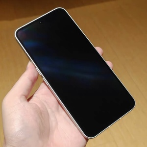 Teléfono Nothing Phone 2 5G Premium, Pantalla LTPO OLED de 6.7 Pulgadas y 120Hz, Snapdragon 8+ Gen 1, 8GB/12GB RAM, 128GB/256GB/512GB, Cámara Dual de 50MP - Product Image 3