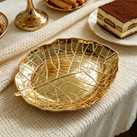 Assiette de Présentation Réutilisable en Forme de Feuille Style Américain, Design Personnalisable pour Mariages et Traiteurs